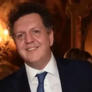 Prof. Gianpaolo Carrafiello, esperto in radiologia interventistica, trattamenti mini-invasivi e diagnosi avanzata