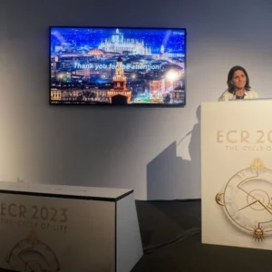 Radiologia interventistica oncologica al Congresso Europeo di Radiologia 2023 con il Prof. Gianpaolo Carrafiello e il team